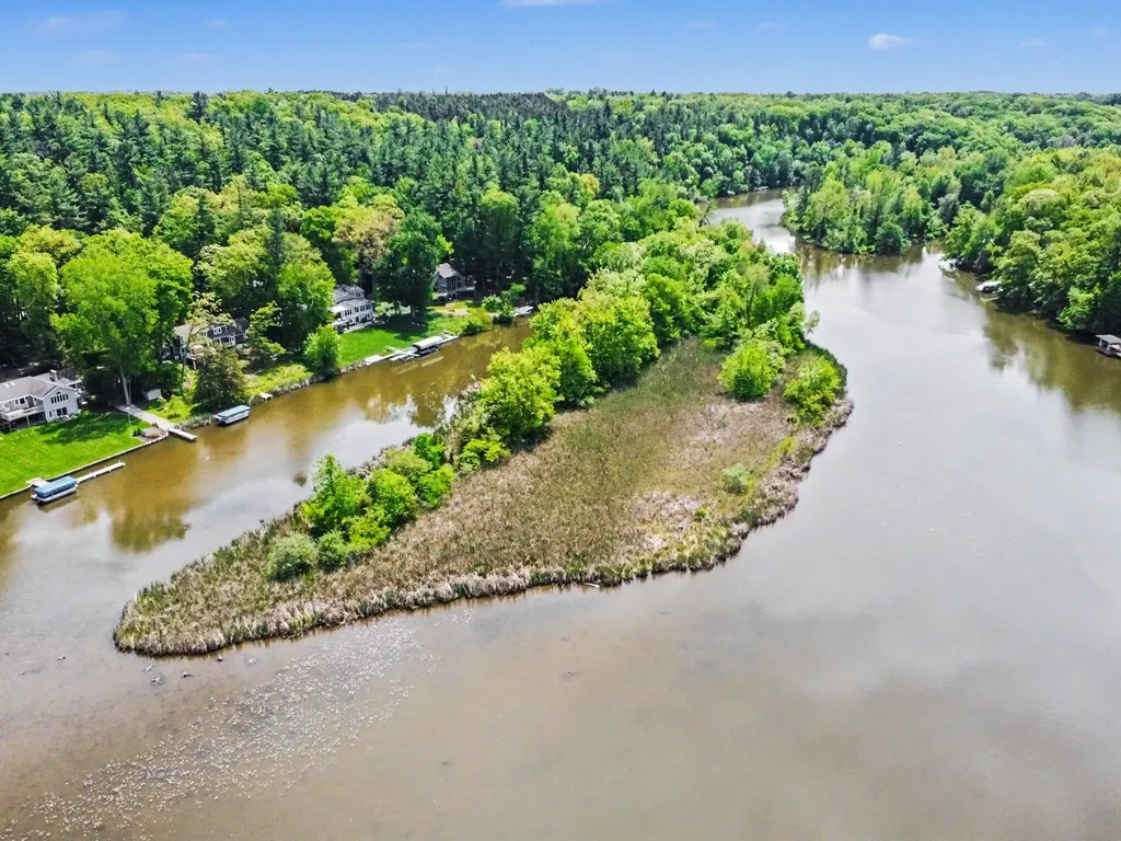 1843 Timber Trail Drive SE Cascade Charter Township MI 49301