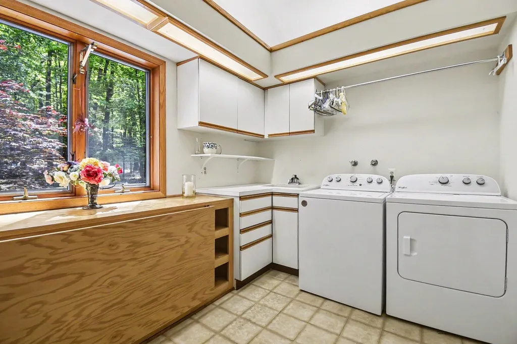 1843 Timber Trail Drive SE Cascade Charter Township MI 49301