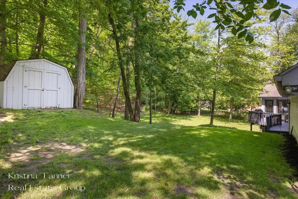 1585 Tammarron Avenue SE Cascade Charter Township MI 49546