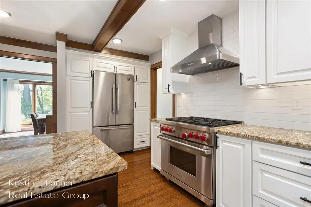 1585 Tammarron Avenue SE Cascade Charter Township MI 49546