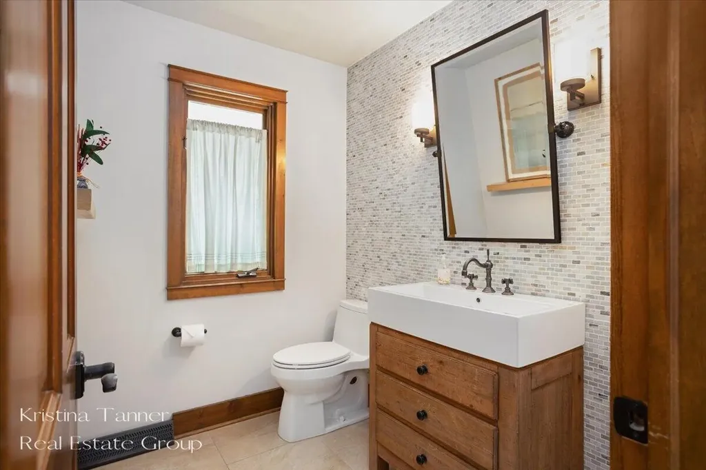 1585 Tammarron Avenue SE Cascade Charter Township MI 49546