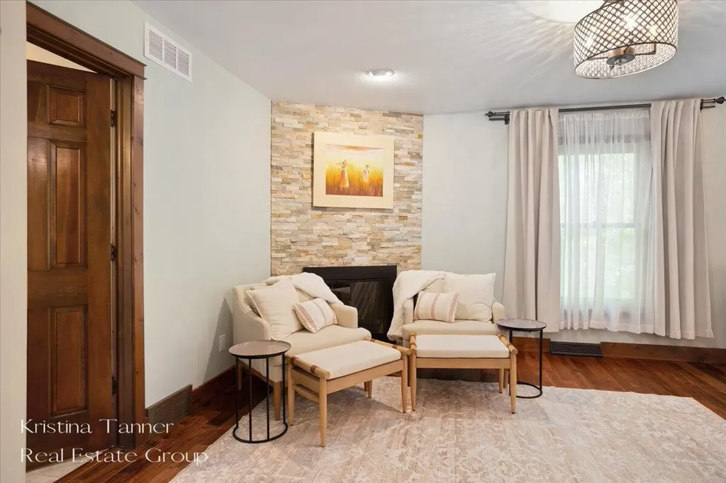 1585 Tammarron Avenue SE Cascade Charter Township MI 49546