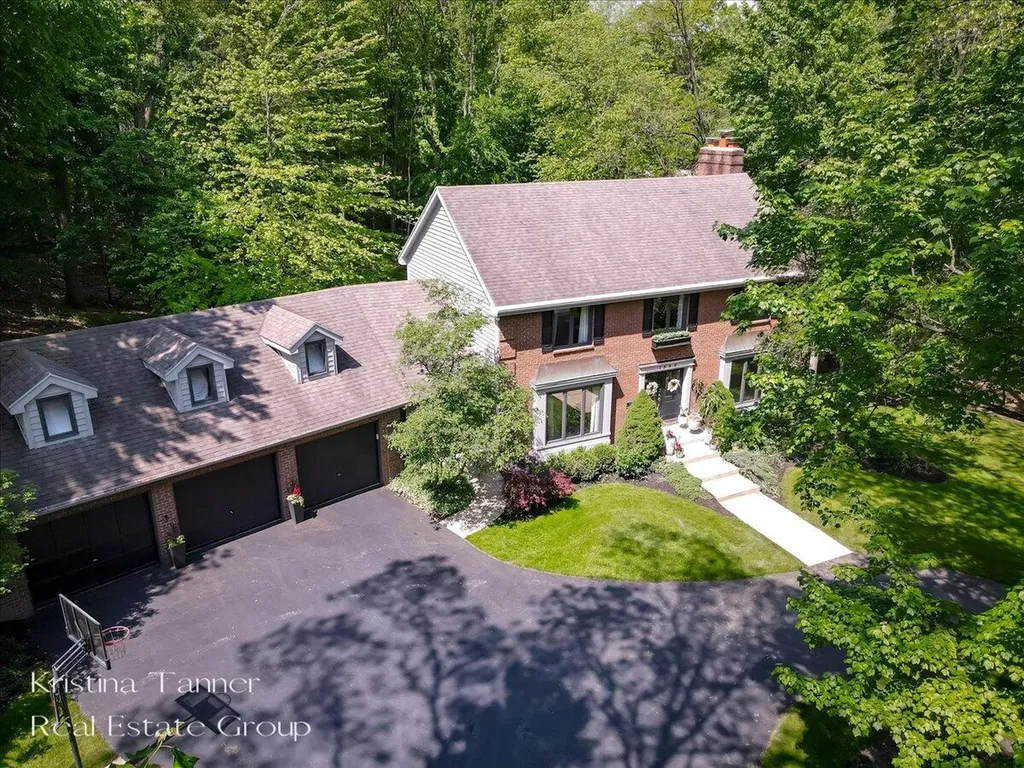 1585 Tammarron Avenue SE Cascade Charter Township MI 49546