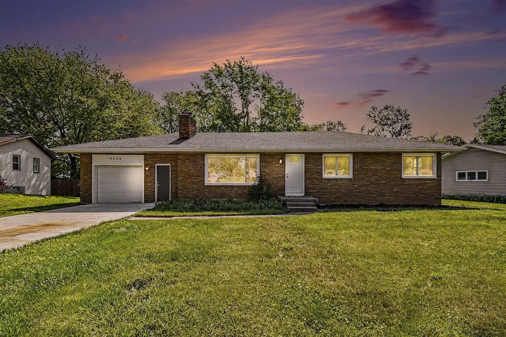4428 Curwood Avenue SE Kentwood City MI 49508