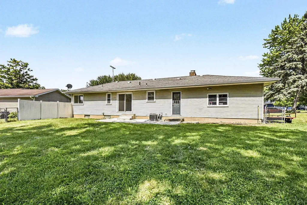 4428 Curwood Avenue SE Kentwood City MI 49508