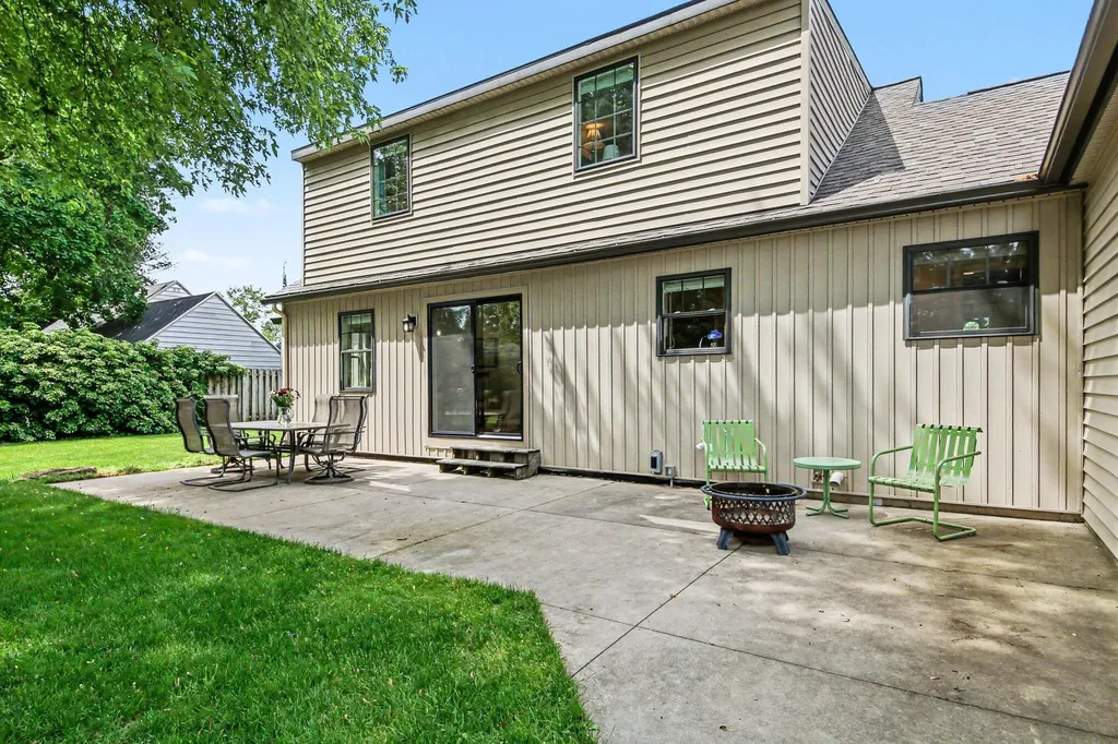 3300 30th Street SW Grandville City MI 49418