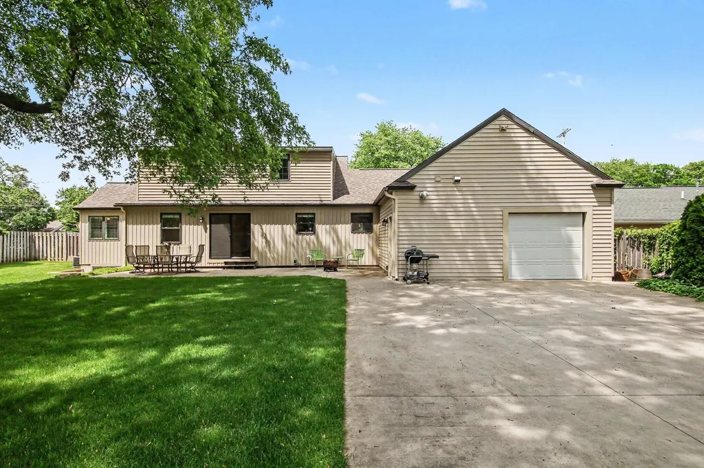 3300 30th Street SW Grandville City MI 49418
