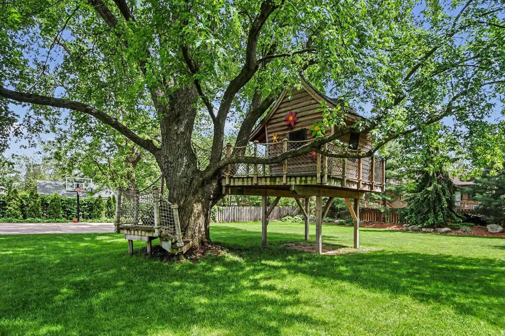 3300 30th Street SW Grandville City MI 49418