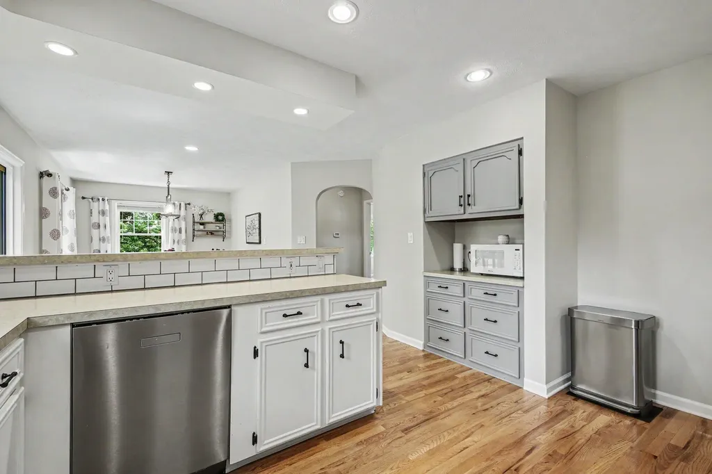 3300 30th Street SW Grandville City MI 49418