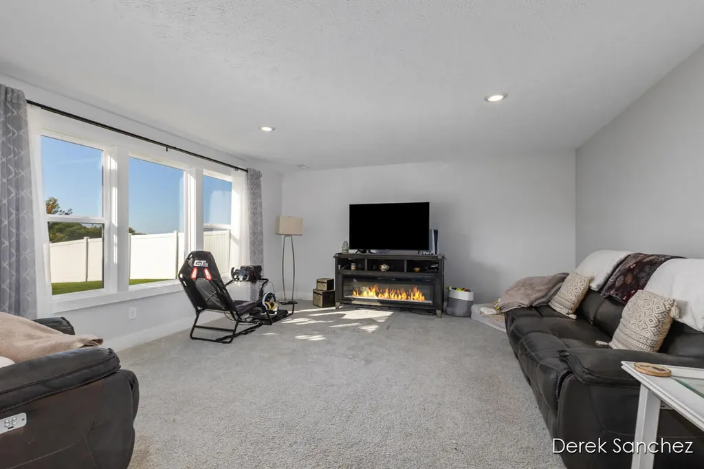 3221 Rocaway Drive Jamestown Charter Township MI 49426