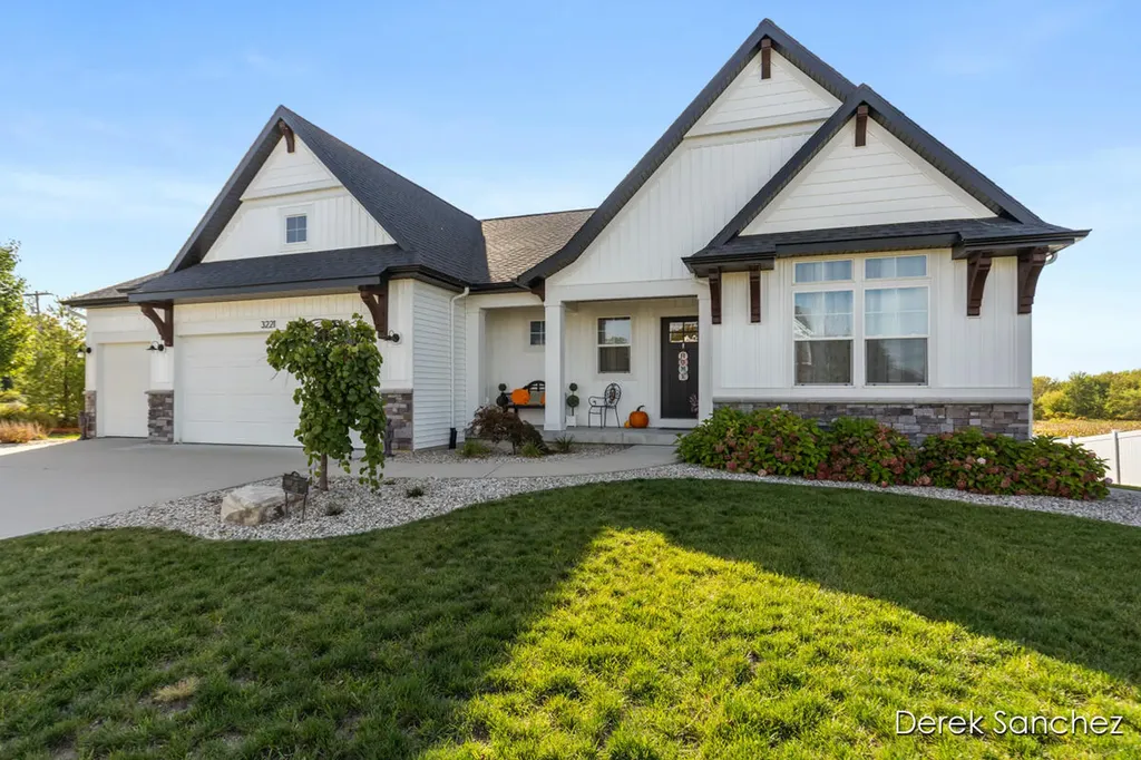 3221 Rocaway Drive Jamestown Charter Township MI 49426