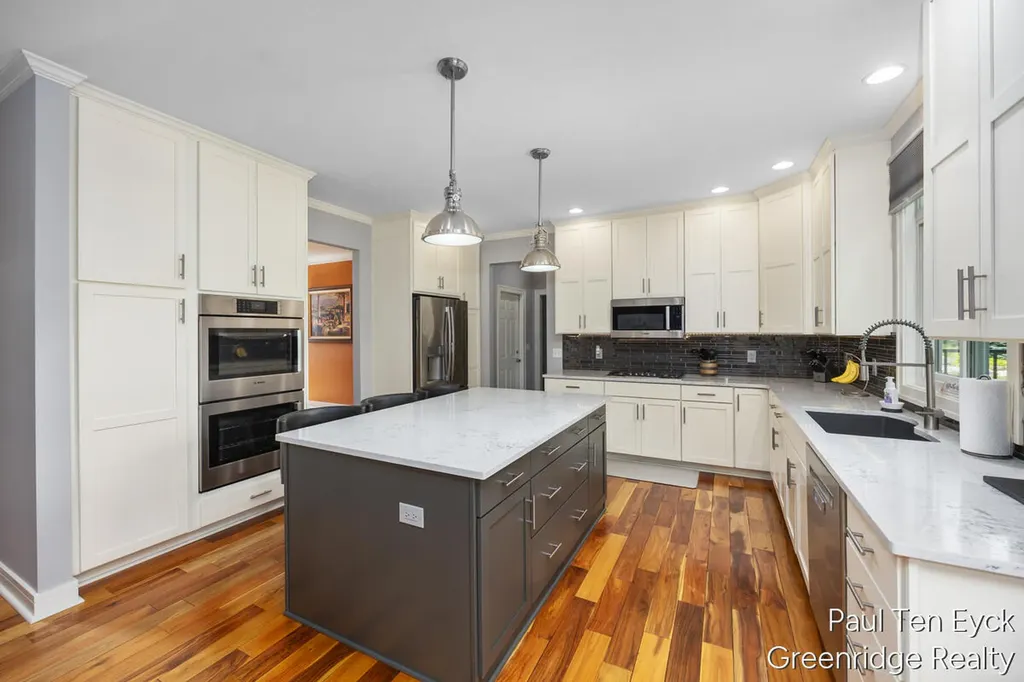 2066 Feathery Court SE Cascade Charter Township MI 49546
