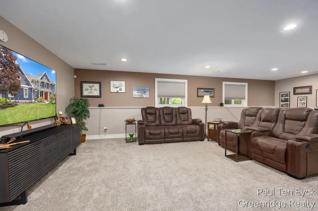 2066 Feathery Court SE Cascade Charter Township MI 49546