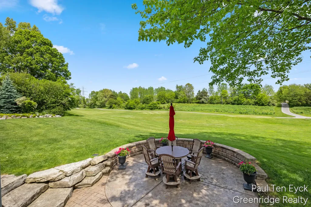 2066 Feathery Court SE Cascade Charter Township MI 49546