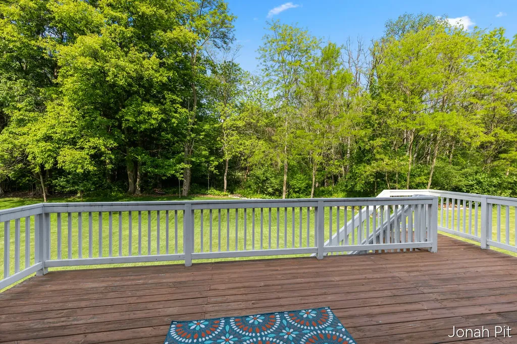 8479 Twin Lakes Drive Georgetown Charter Township MI 49428