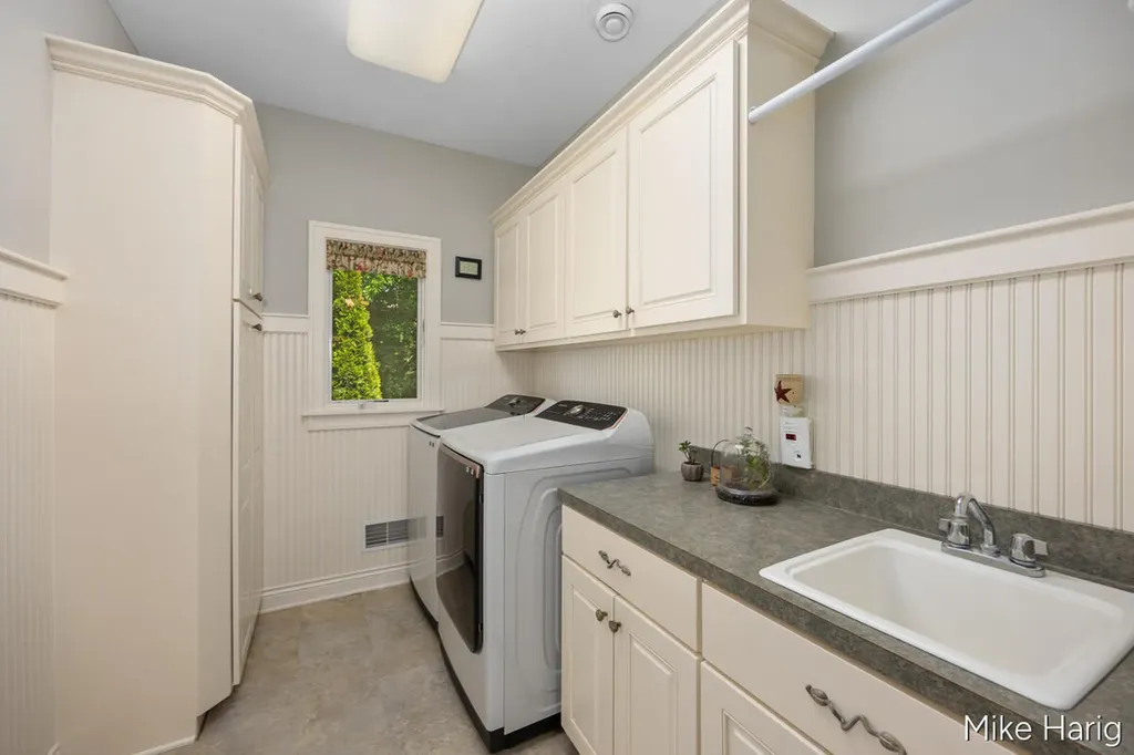 3012 Hunters Drive SW Georgetown Charter Township MI 49428