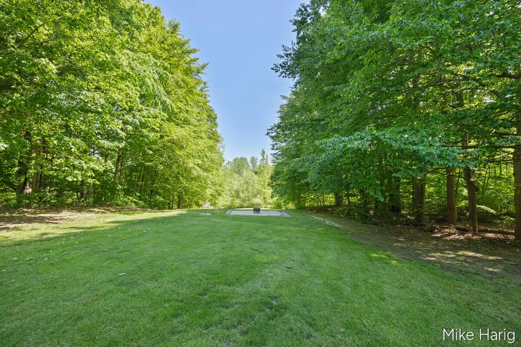 3012 Hunters Drive SW Georgetown Charter Township MI 49428