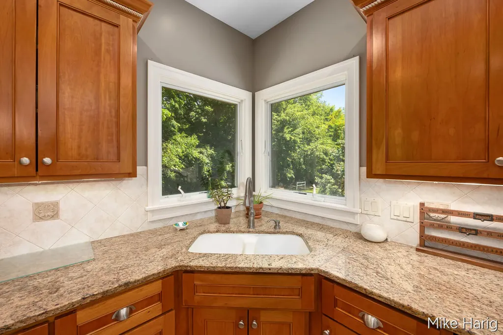3012 Hunters Drive SW Georgetown Charter Township MI 49428