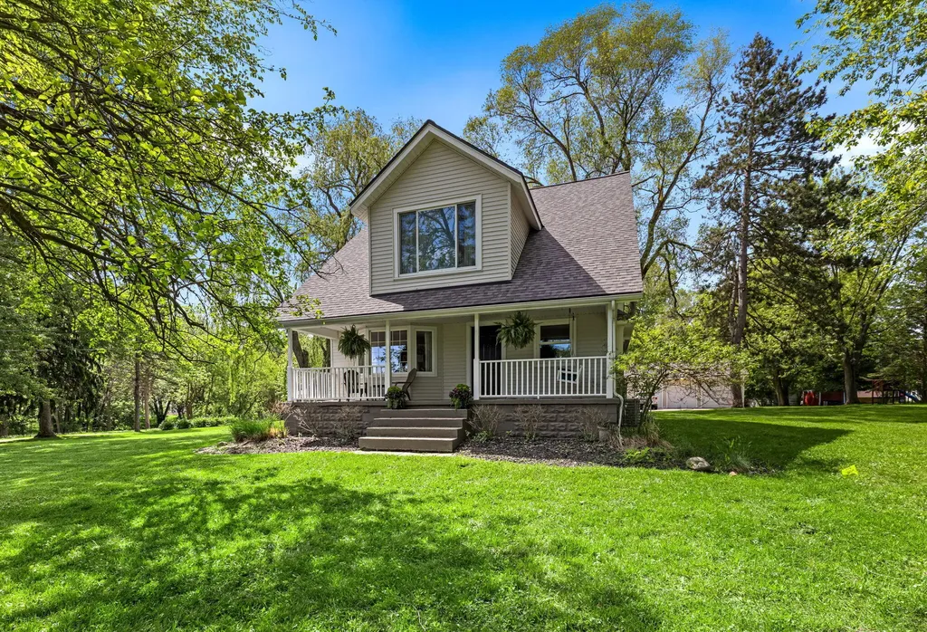 3120 Richmond Street NW Walker City MI 49534