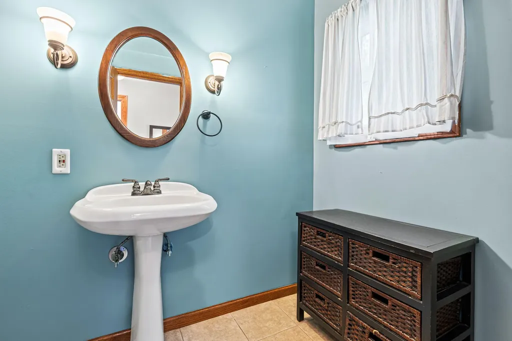 3120 Richmond Street NW Walker City MI 49534