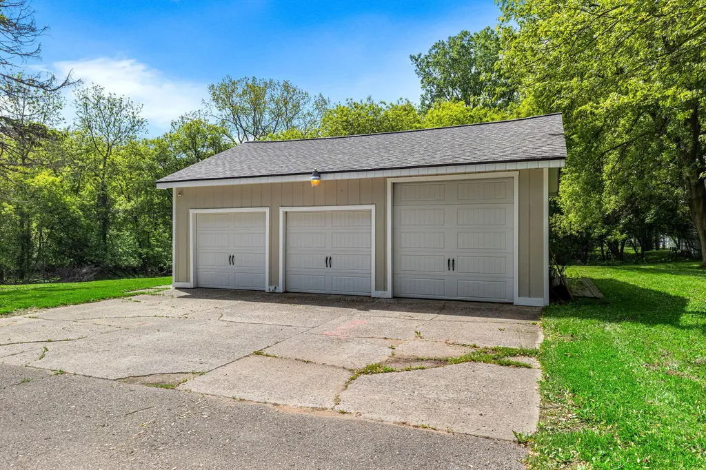 3120 Richmond Street NW Walker City MI 49534