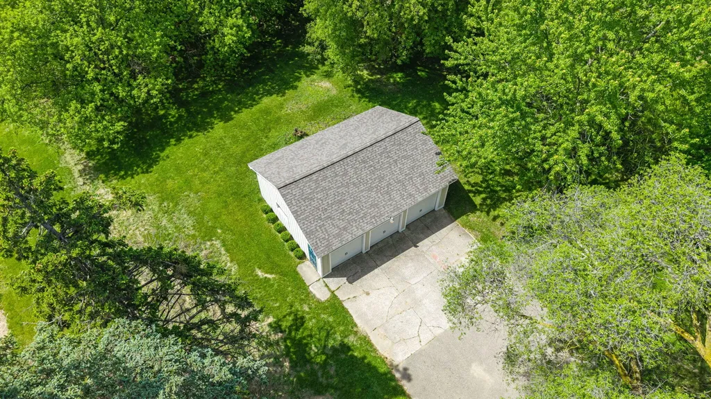 3120 Richmond Street NW Walker City MI 49534