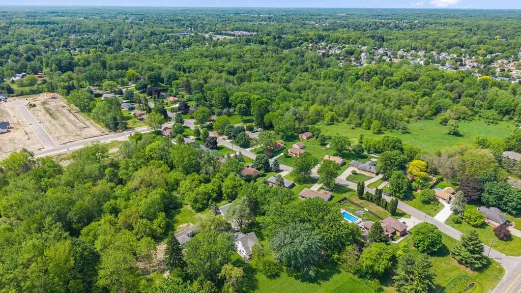 3120 Richmond Street NW Walker City MI 49534
