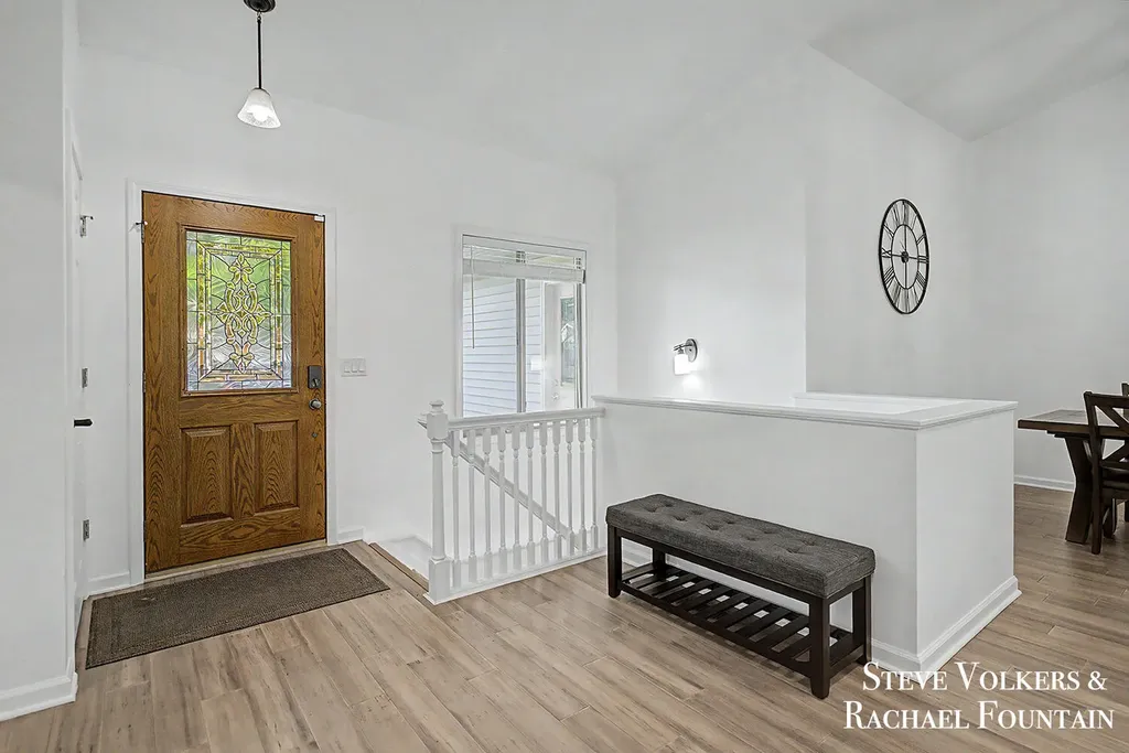 2006 Burton Knoll Court SE Kentwood City MI 49546
