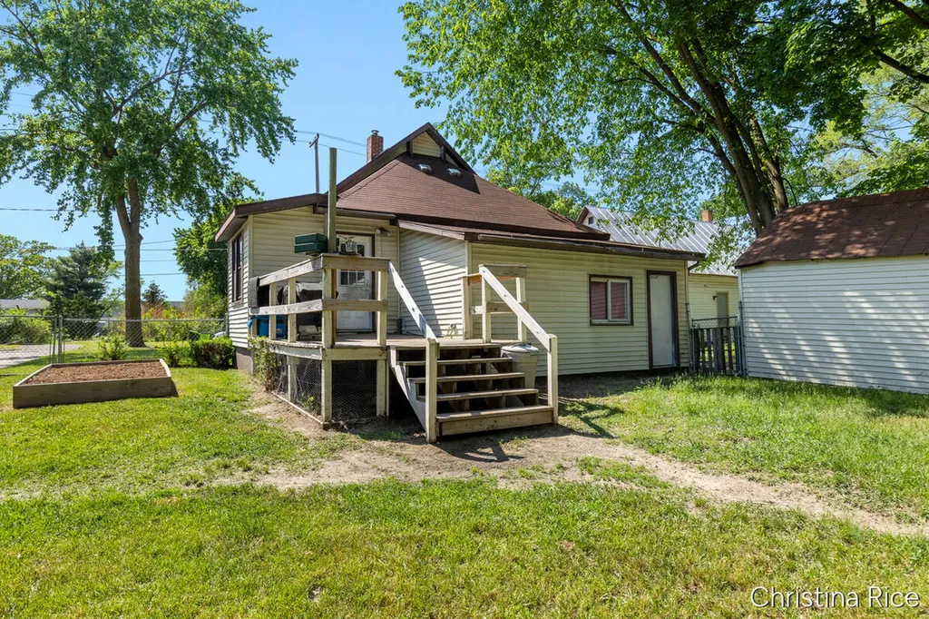 616 N Barnard Street Greenville City MI 48838