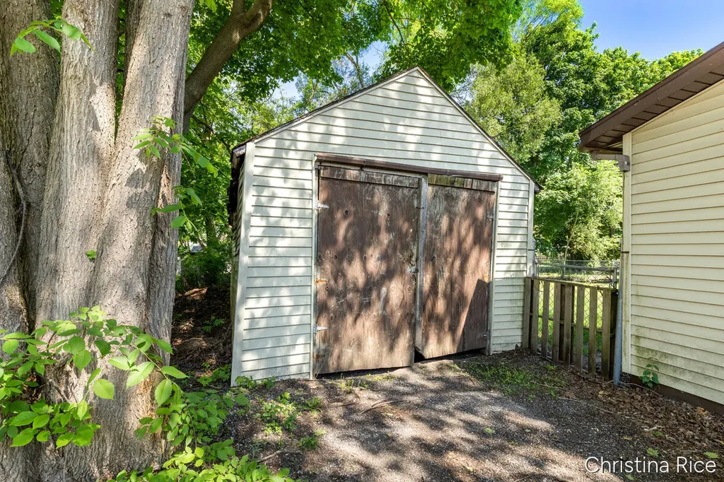 616 N Barnard Street Greenville City MI 48838