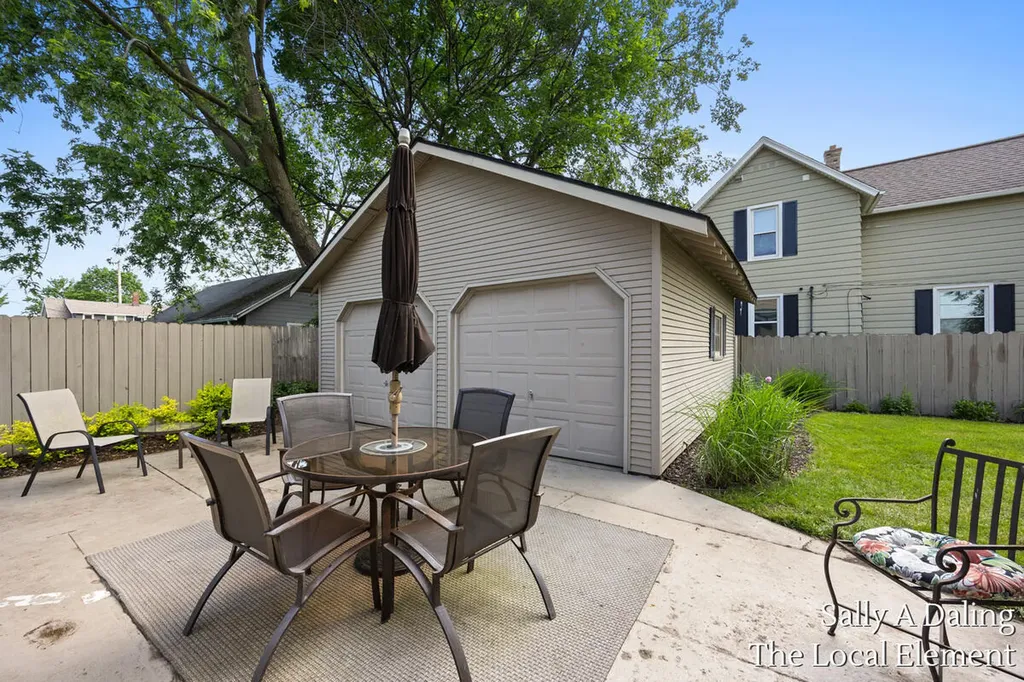 3042 Ottawa Avenue SW Grandville City MI 49418