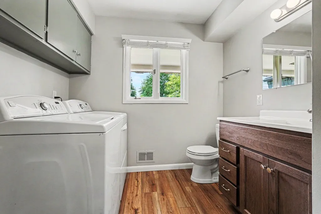 3925 Chamberlain Avenue SE Grand Rapids City MI 49508