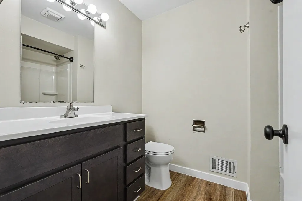 3925 Chamberlain Avenue SE Grand Rapids City MI 49508