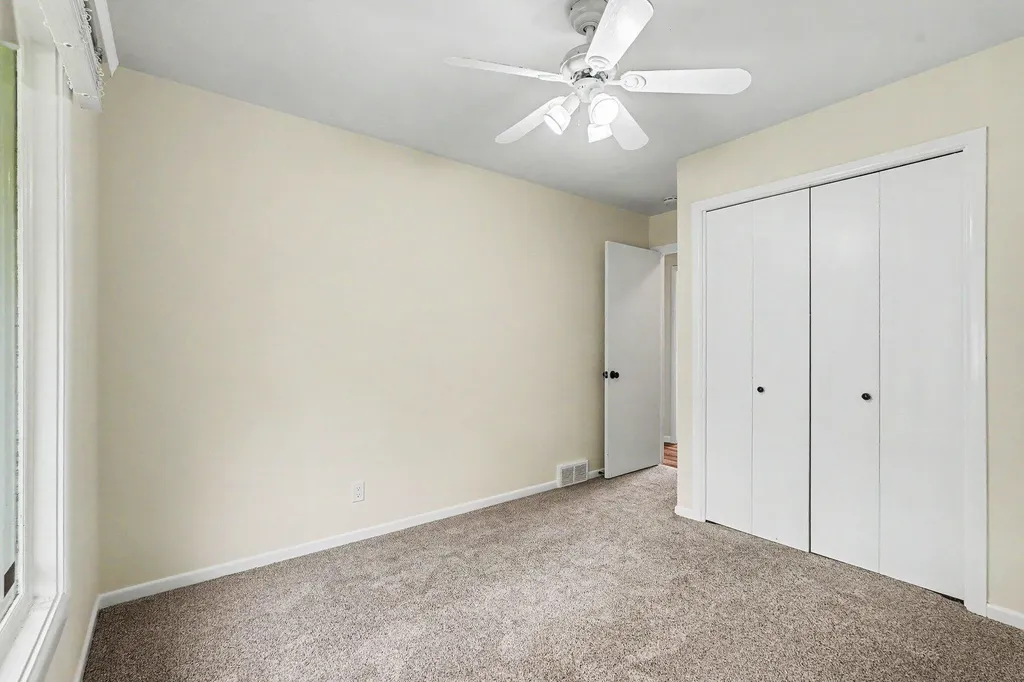 3925 Chamberlain Avenue SE Grand Rapids City MI 49508
