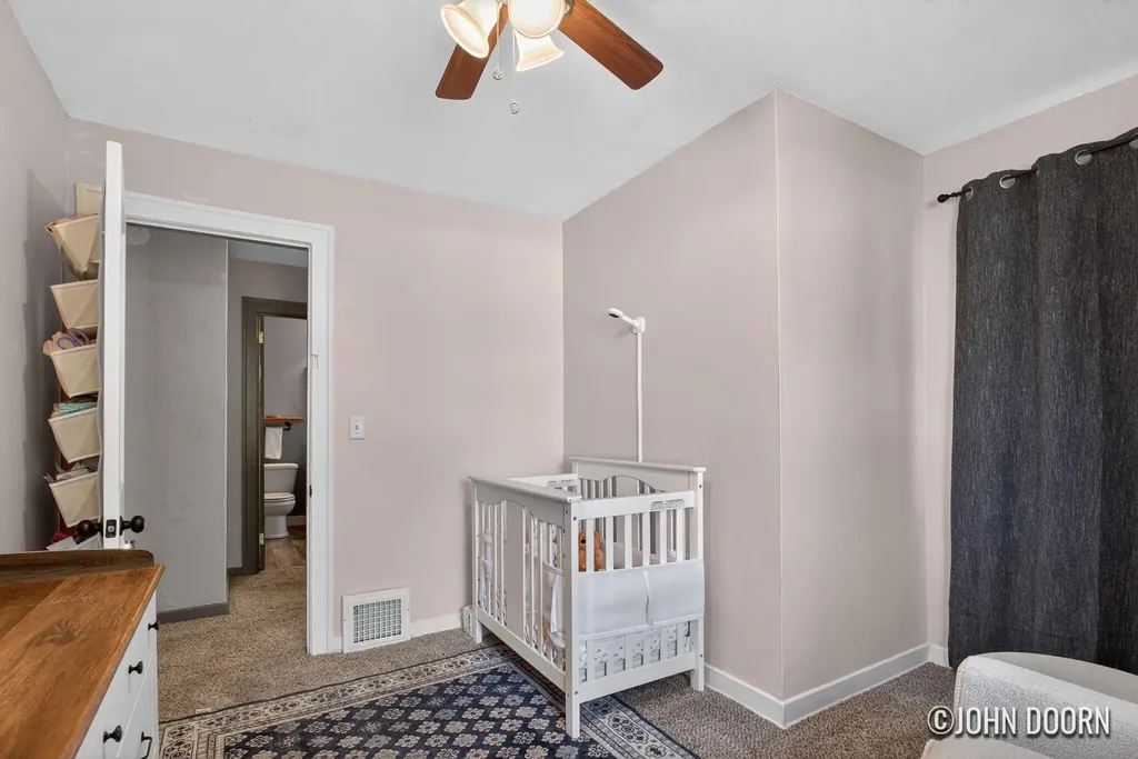 852 Diamond Avenue NE Grand Rapids City MI 49503