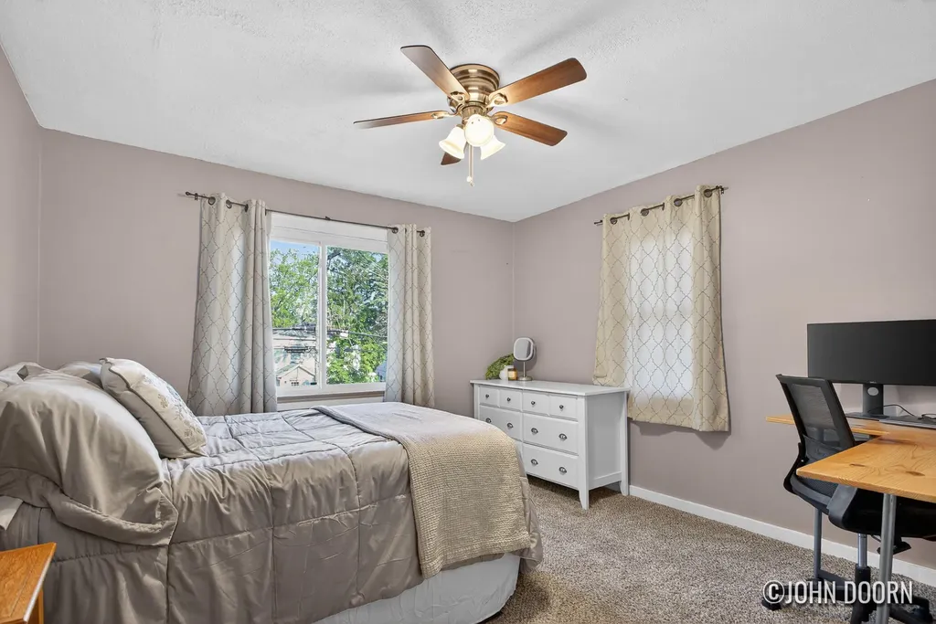 852 Diamond Avenue NE Grand Rapids City MI 49503