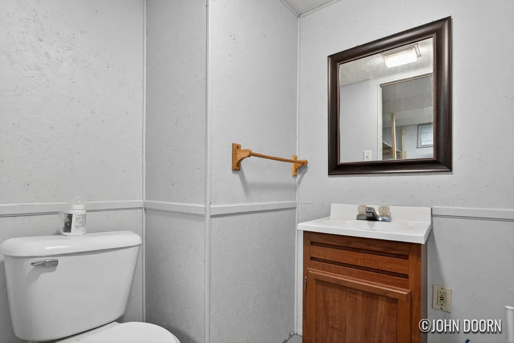 852 Diamond Avenue NE Grand Rapids City MI 49503