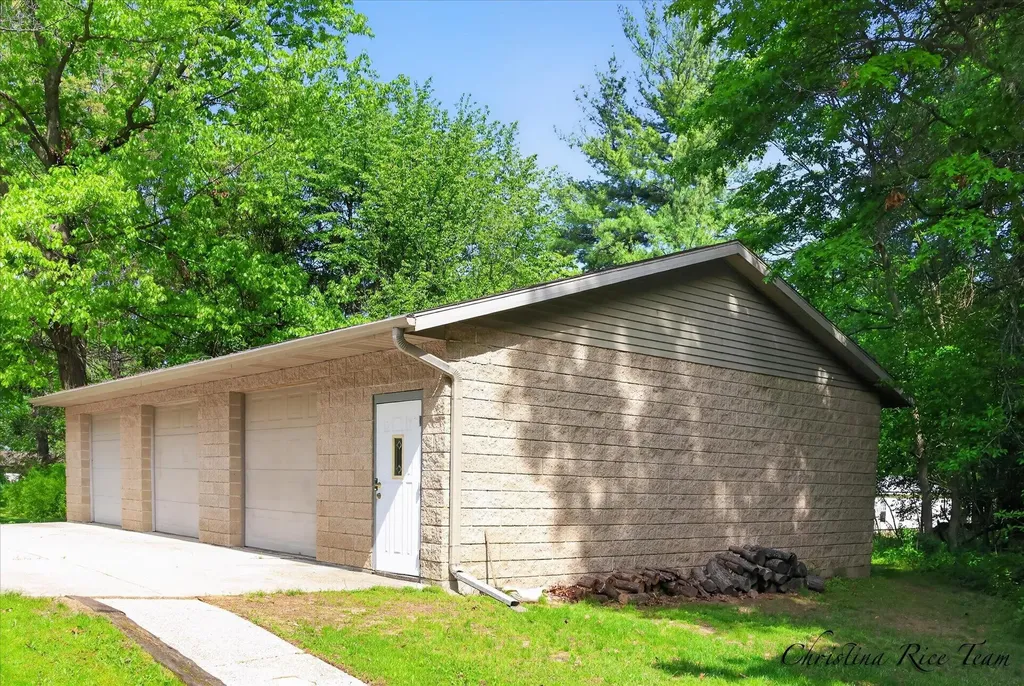 16170 Bass Lake Avenue NE Spencer Township MI 49326
