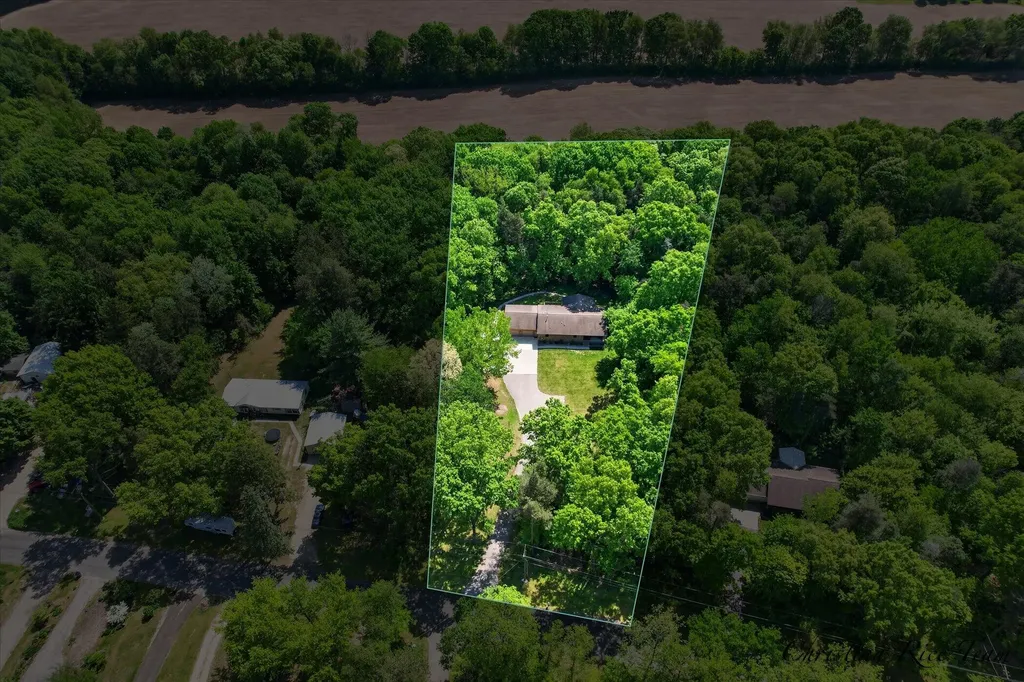 16170 Bass Lake Avenue NE Spencer Township MI 49326