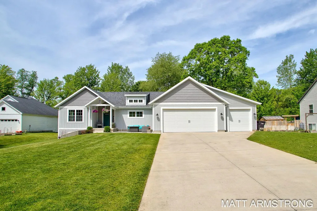 4072 Ronalds Road Dorr Township MI 49323