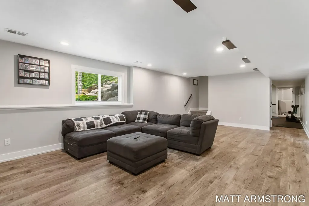 4072 Ronalds Road Dorr Township MI 49323