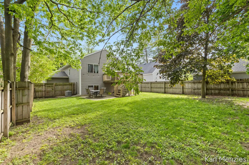 1231 Bradford Street NE Grand Rapids City MI 49503