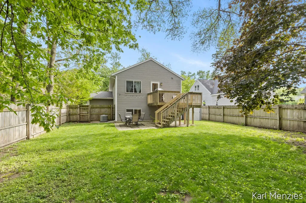 1231 Bradford Street NE Grand Rapids City MI 49503