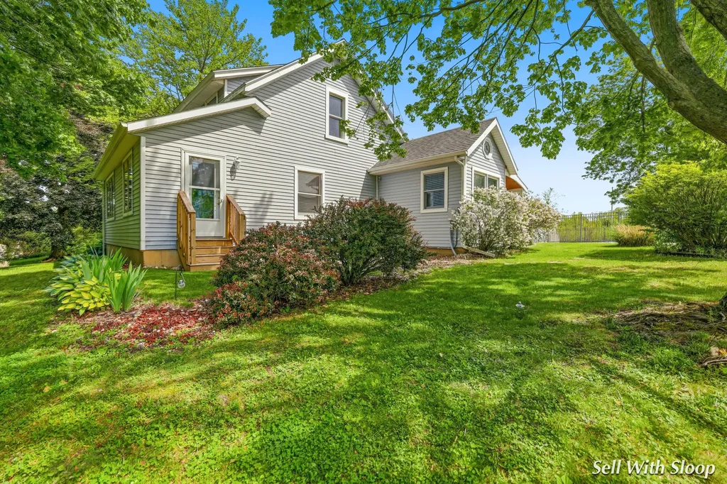 3610 Michigan Street NE Grand Rapids Charter Township MI 49525
