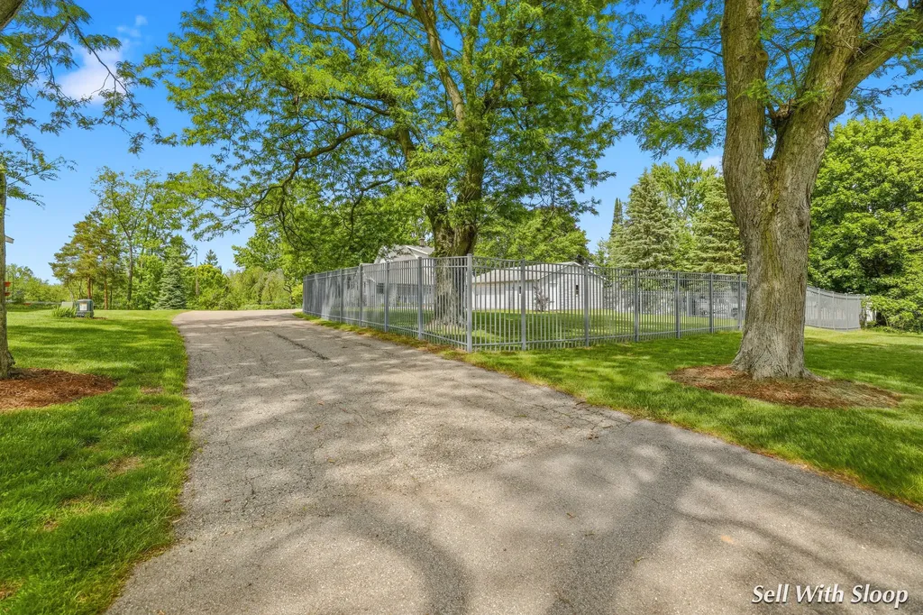 3610 Michigan Street NE Grand Rapids Charter Township MI 49525
