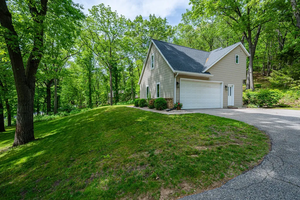144 Pettis Avenue SE Ada Township MI 49301