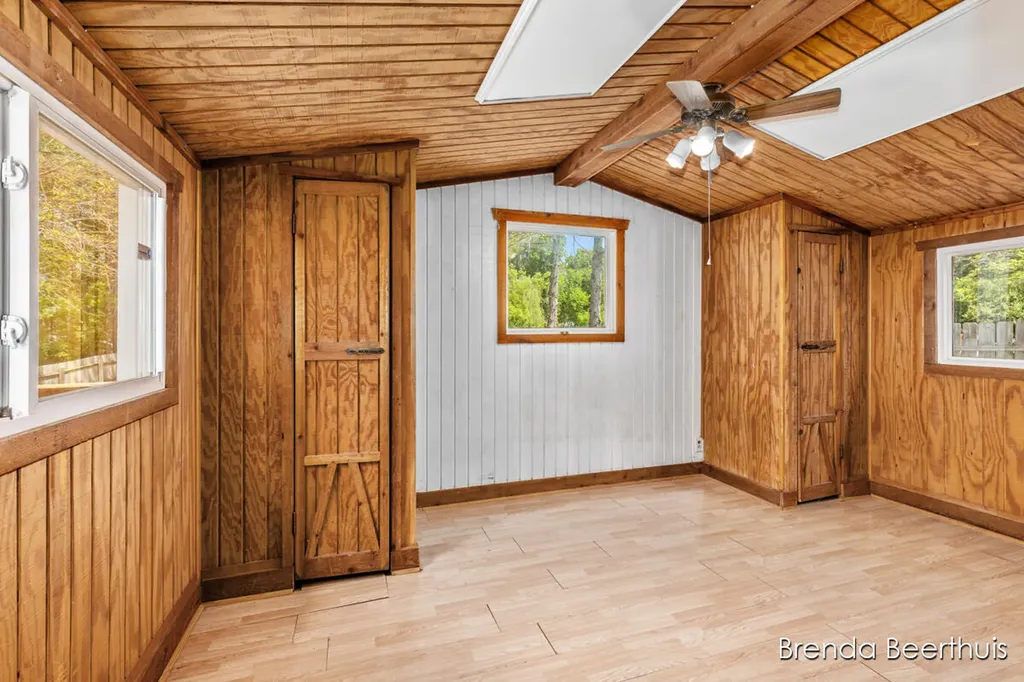 165 E Division Street NE Rockford City MI 49341