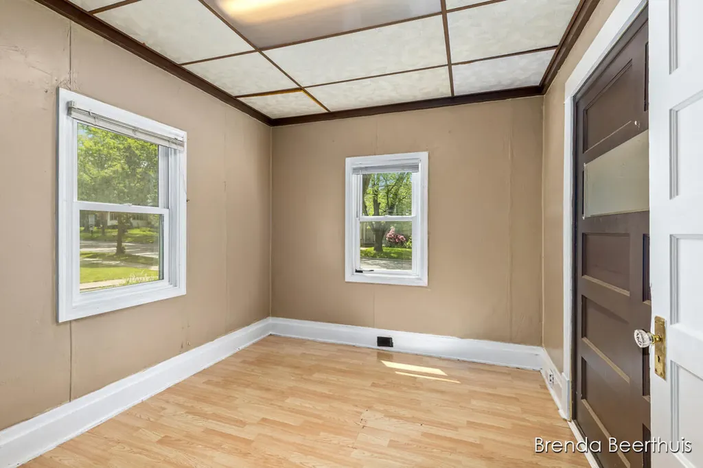 165 E Division Street NE Rockford City MI 49341
