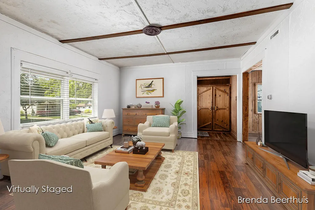 165 E Division Street NE Rockford City MI 49341