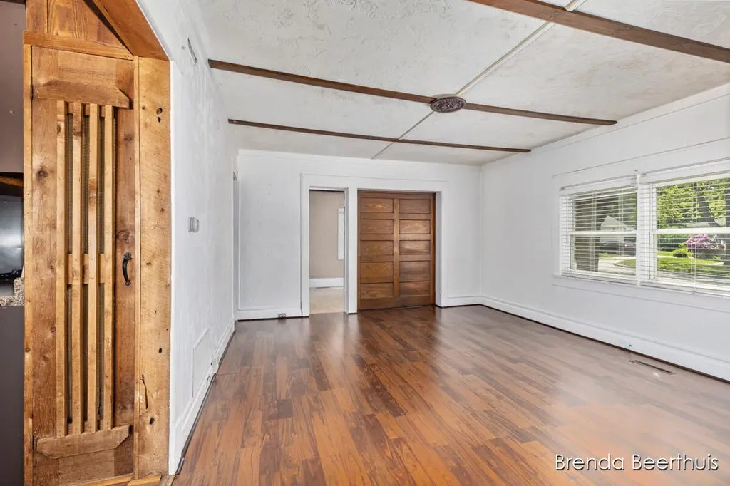 165 E Division Street NE Rockford City MI 49341
